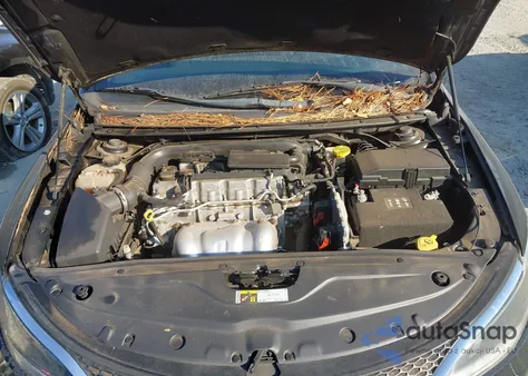 2015 Chrysler 200 Limited z USA, uszkodzony, nr VIN 1C3CCCAB0FN600930